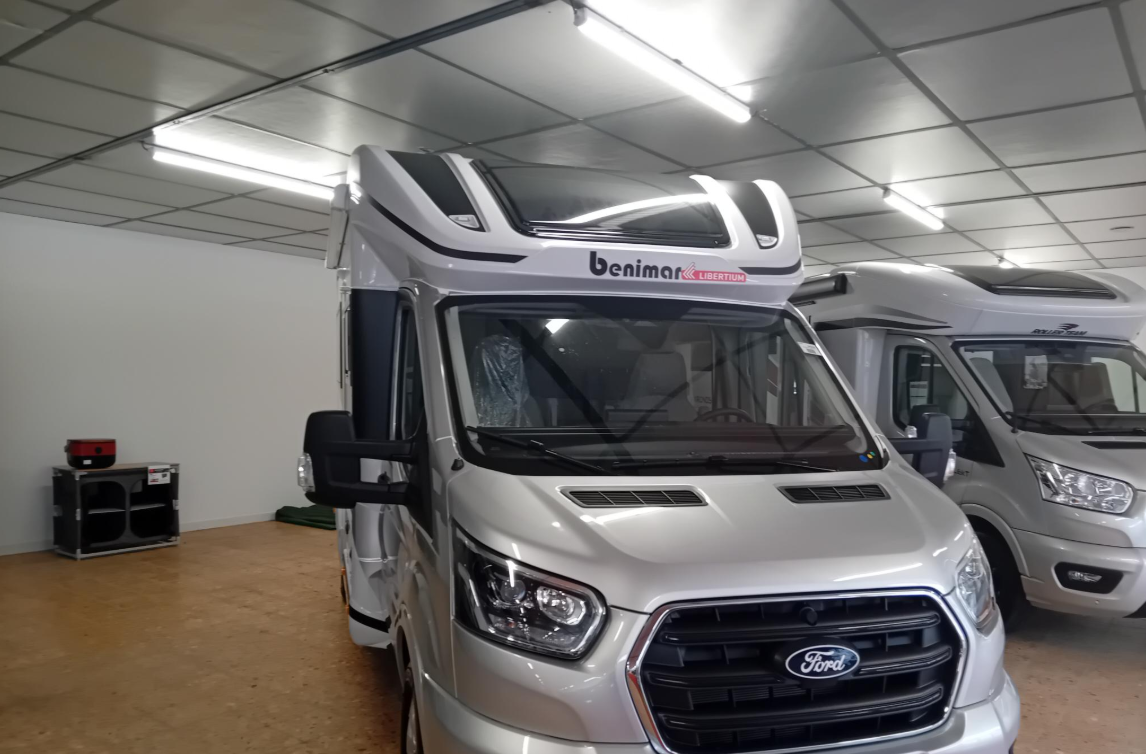 Van 2