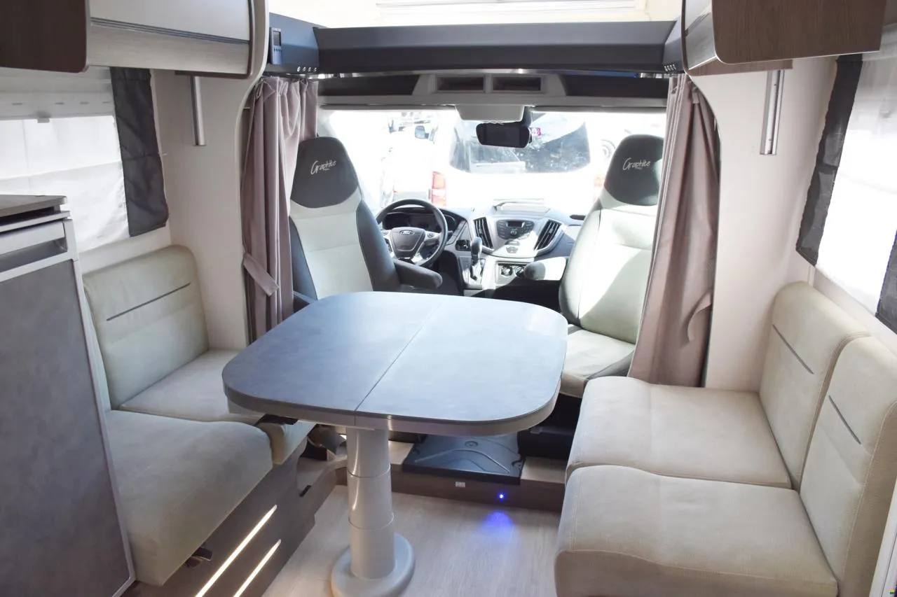 Van 2