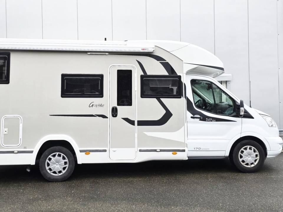 Van 1