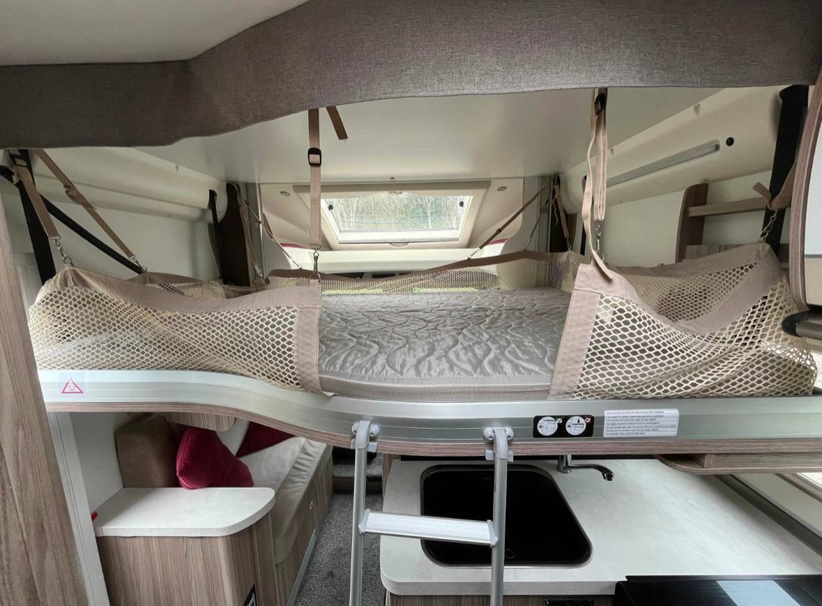 Van 3